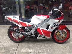 Yamaha TZR250