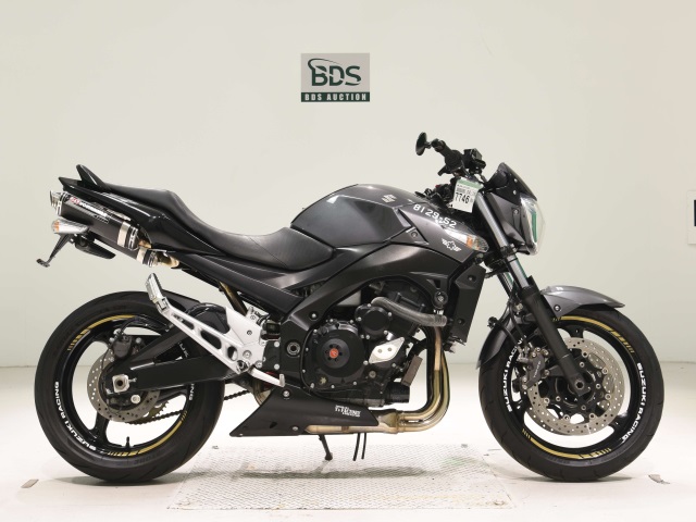 Suzuki GSR400A 2011