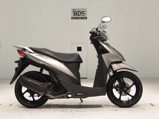 Suzuki ADDRESS V110