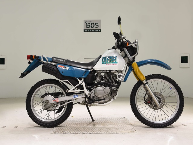 Suzuki DJEBEL125