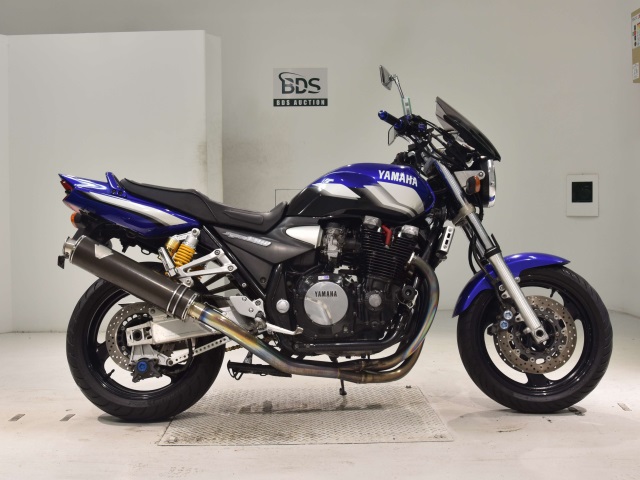 Yamaha XJR1300 2002