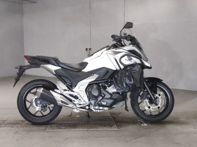 Honda NC750X 2023