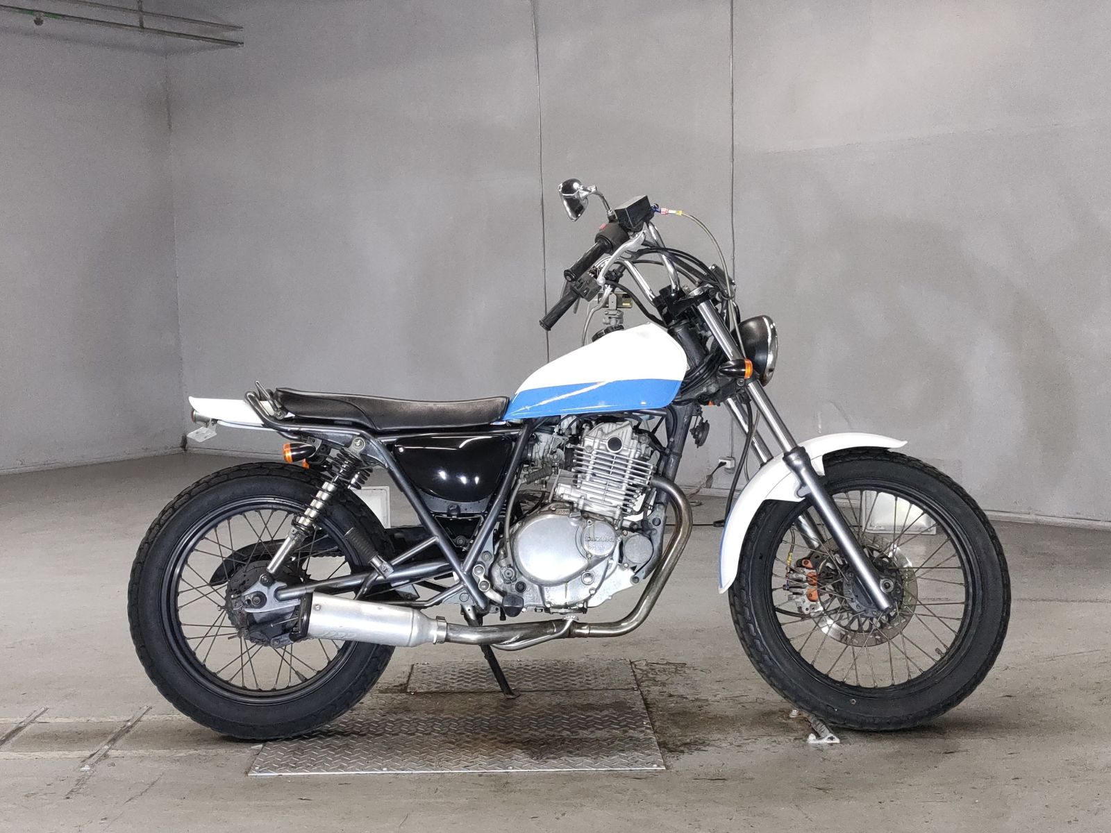 Suzuki GRASSTRACKER BIGBOY 2001