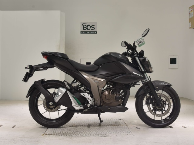 Suzuki GIXXER250
