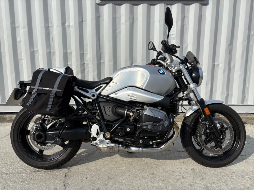 BMW R NINE T 2023