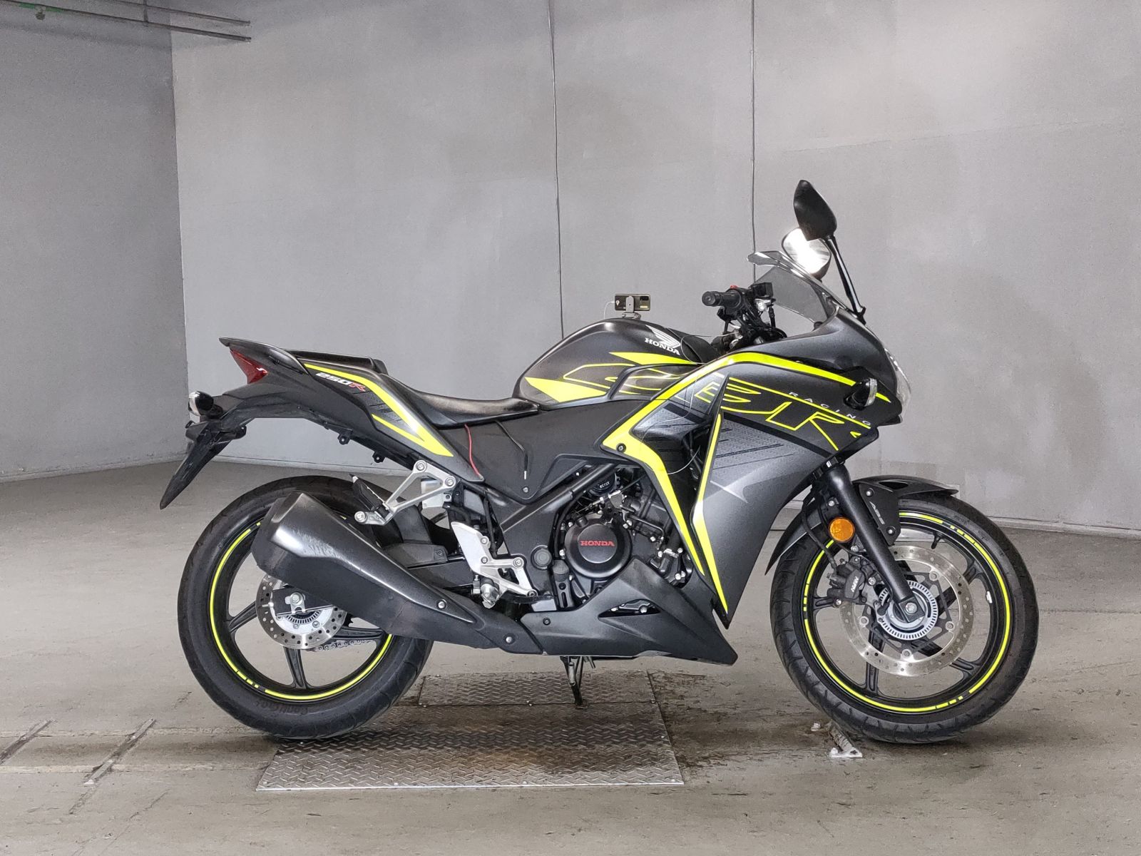 Honda CBR250R 2018