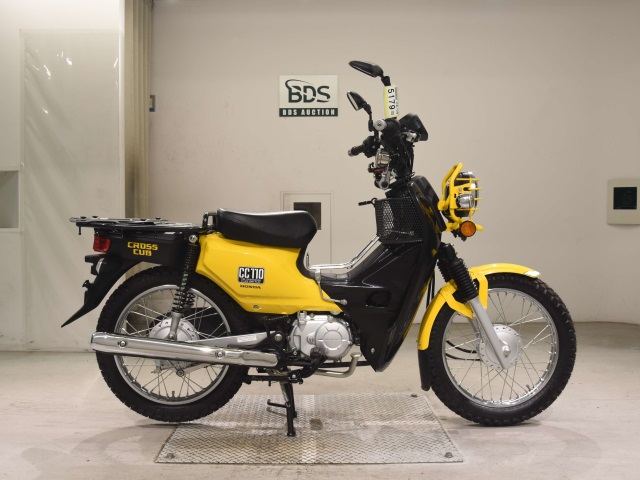 Honda CC110 CROSSCUB 2016