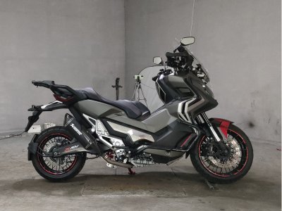 Honda X-ADV750 2019