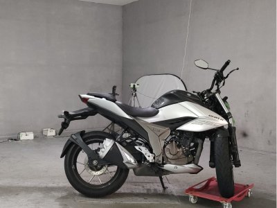 Suzuki GIXXER250