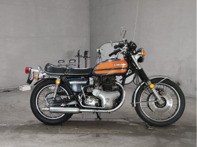 Kawasaki W3 1973