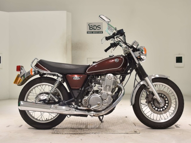 Yamaha SR400 2015