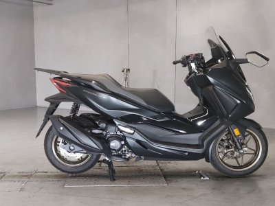 Honda FORZA 2023