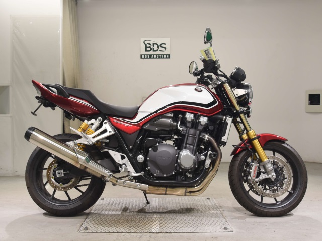 Honda CB1300SF 2021