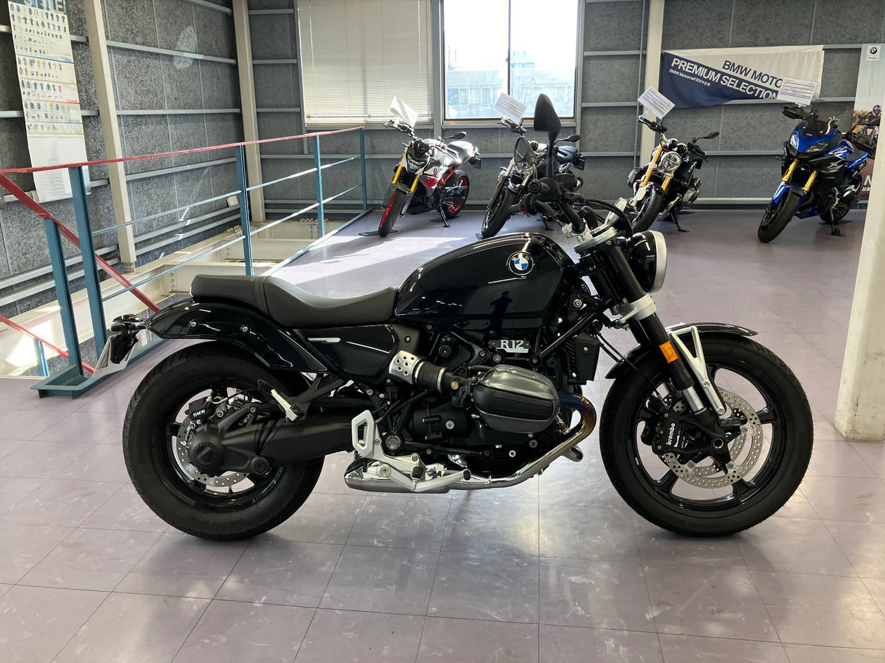 BMW R12 2024