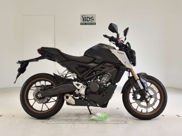 Honda CB125R 2021