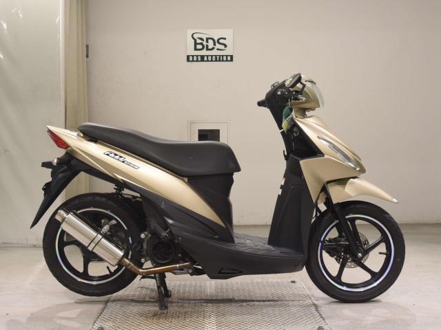 Suzuki ADDRESS V110