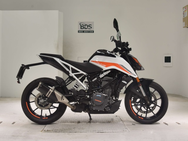 KTM 390 DUKE 2023