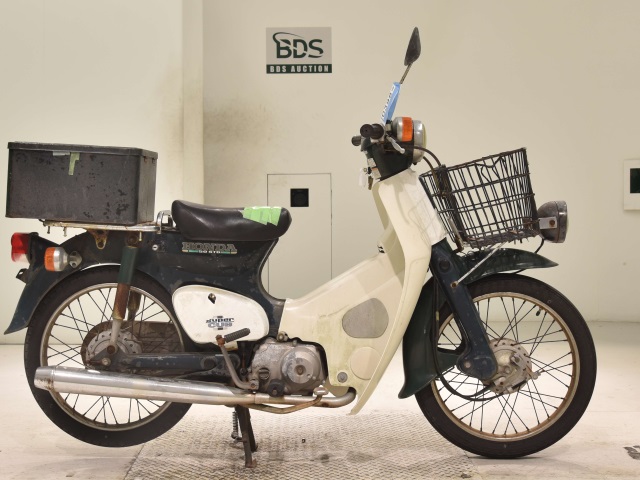 Honda C50 1995