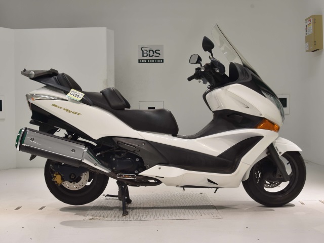 Honda SILVERWING600GTA 2011