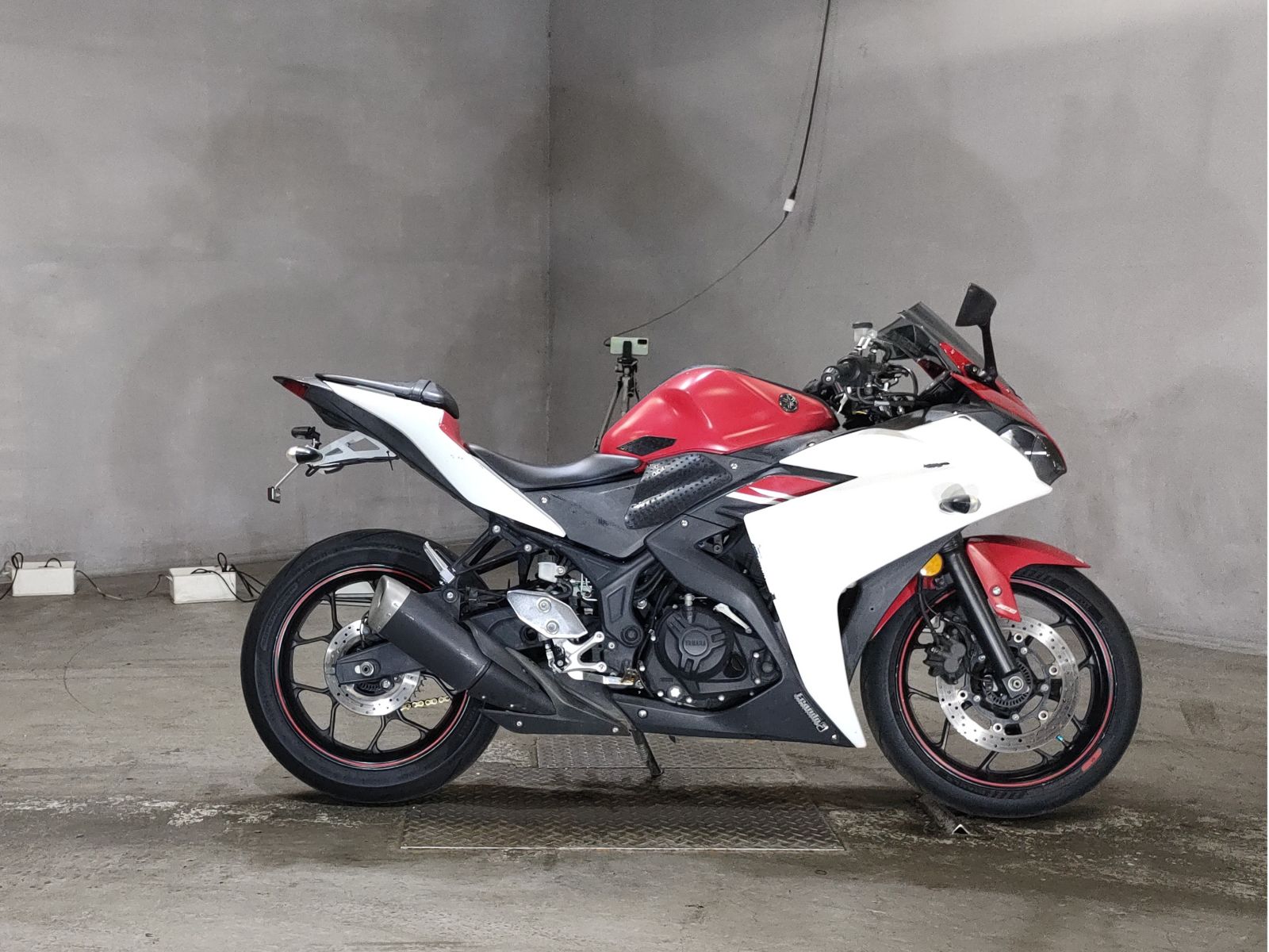 Yamaha YZF-R3 2015