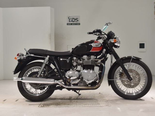 Triumph BONNEVILLE T100 2016