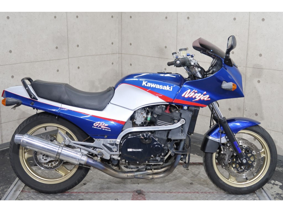 Kawasaki GPZ900R 2003