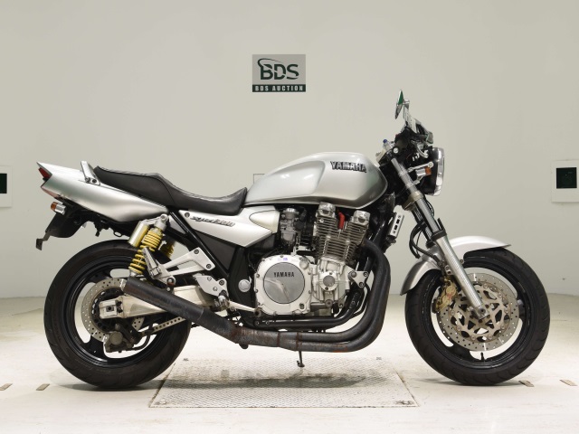 Yamaha XJR1300 1998