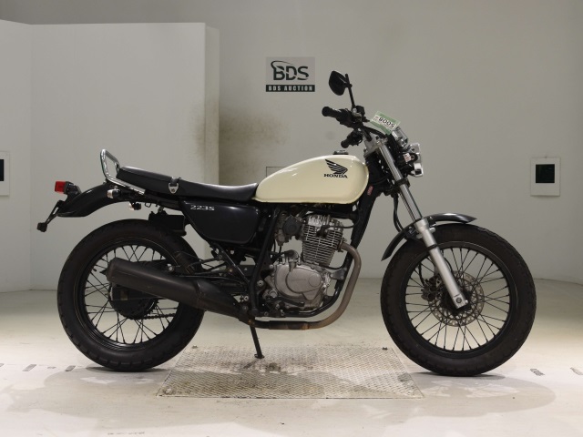 Honda CB223S 2008