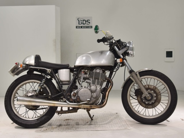 Yamaha SR400 1983