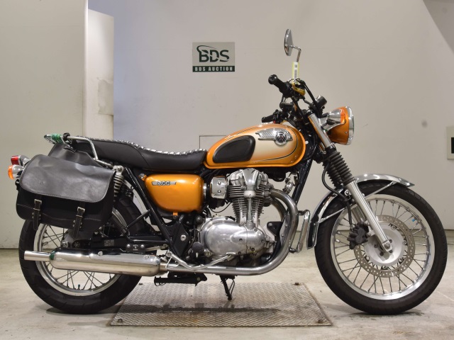 Kawasaki W800 2011