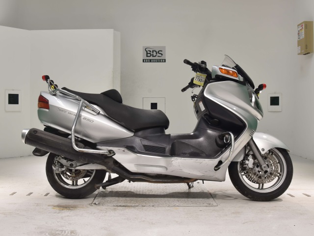Suzuki SKYWAVE 650K 2005