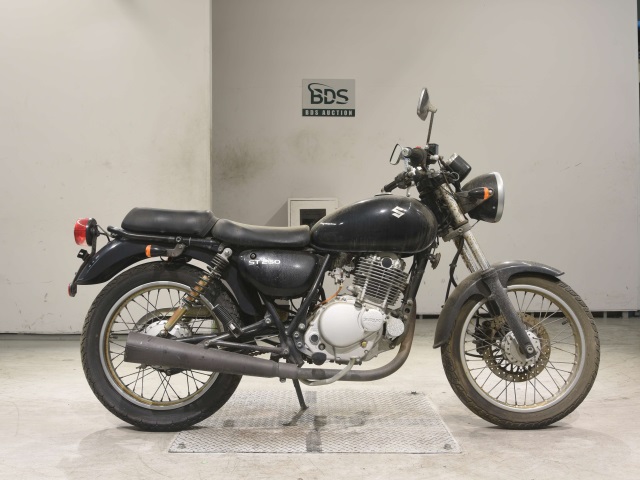 Suzuki ST250