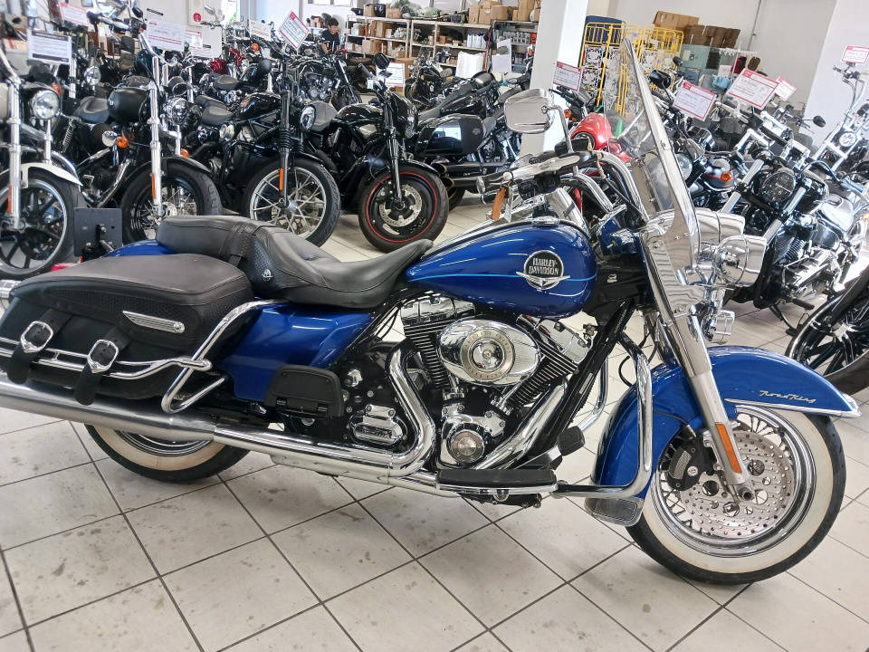 HD ROAD KING FLHRC 2010