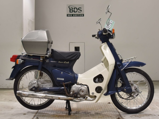 Honda C50 2002