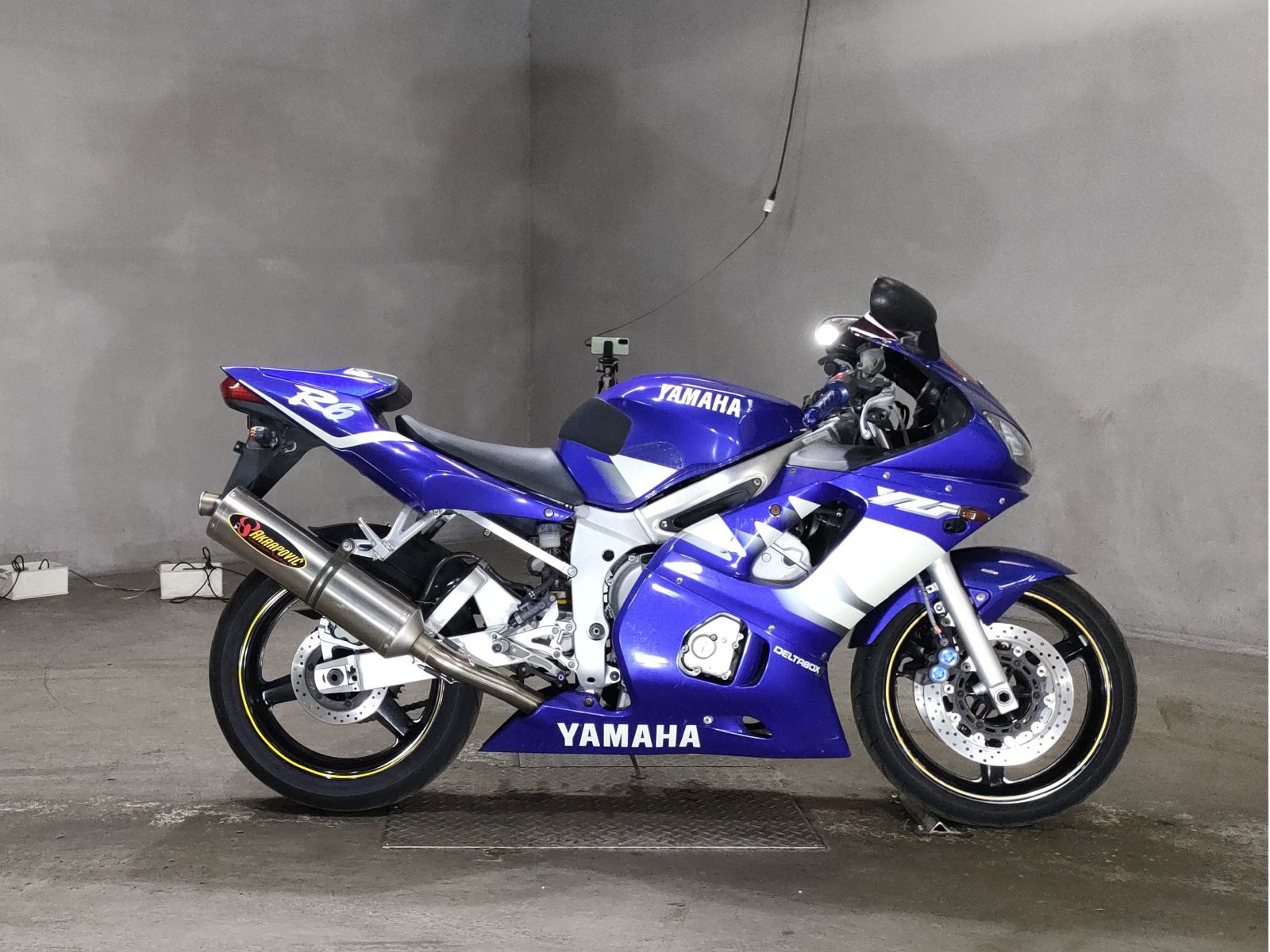 Yamaha YZF-R6 2000