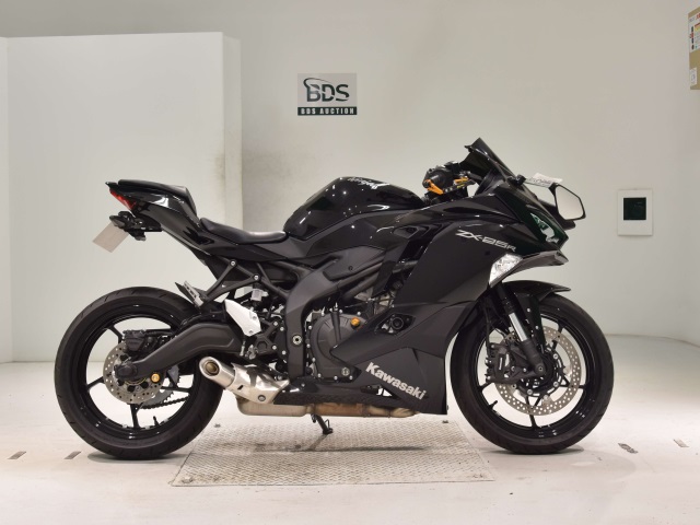 Kawasaki NINJA ZX-25R 2021