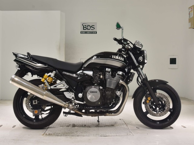 Yamaha XJR1300 2016