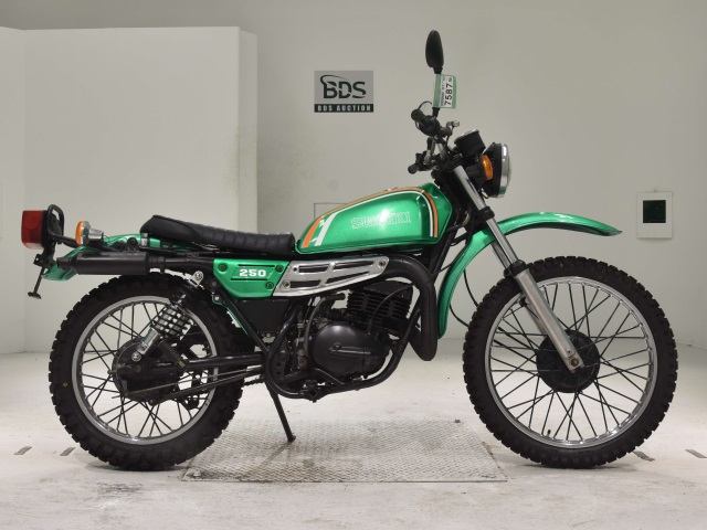 Suzuki TS250