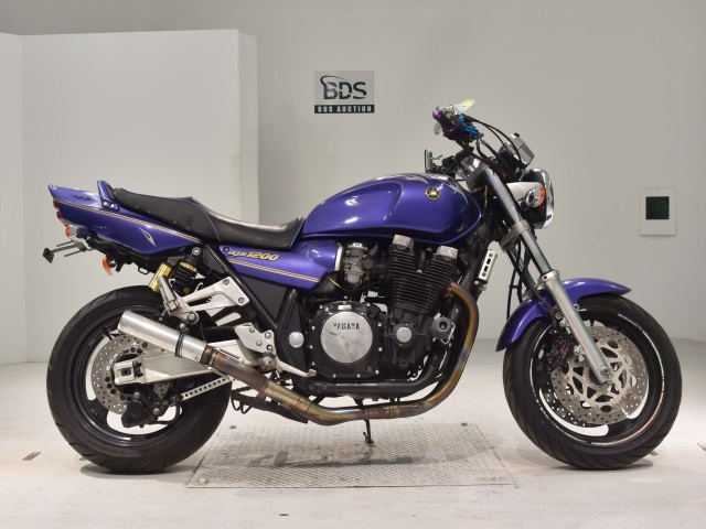 Yamaha XJR1200 1995