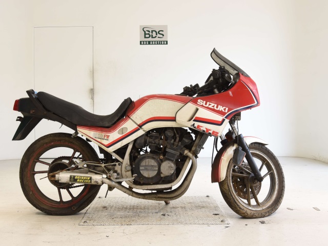 Suzuki GS250FW