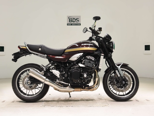 Kawasaki Z900RS 2024