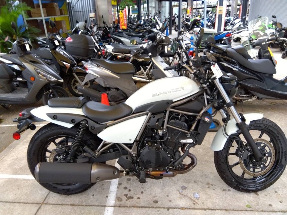 Kawasaki ELIMINATOR 400 2023