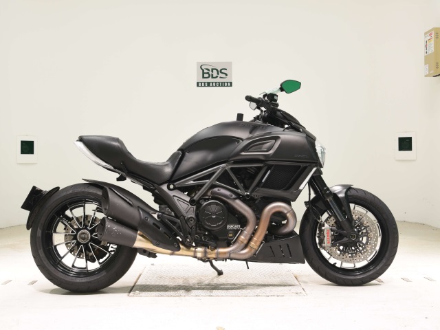 Ducati DIAVEL 2015