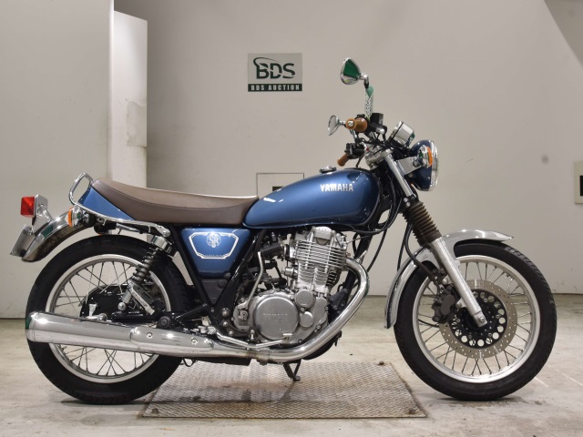 Yamaha SR400 2020
