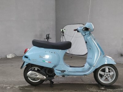 Vespa LX150