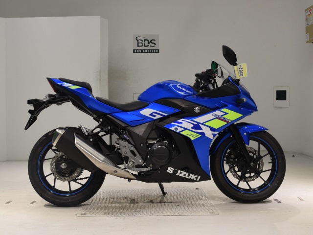 Suzuki GSX250RA