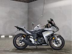 Yamaha YZF-R25 2016