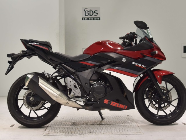 Suzuki GSX250R