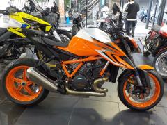 KTM 1290 SUPERDUKE R 2024