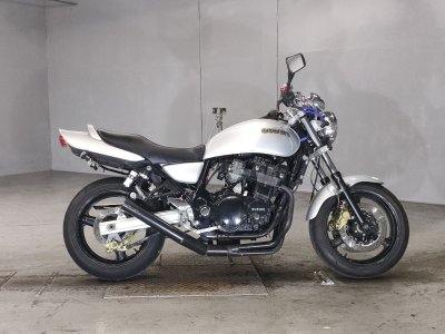 Suzuki GSX400 INAZUMA 1999